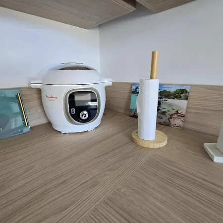 Duplex Refait A Neuf 2 Vue Climatise Wifi Piscine Chauffee *