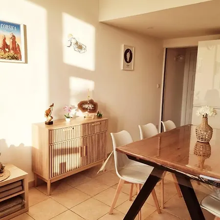 Duplex Refait A Neuf 2 Vue Climatise Wifi Piscine Chauffee * Serra di Ferro